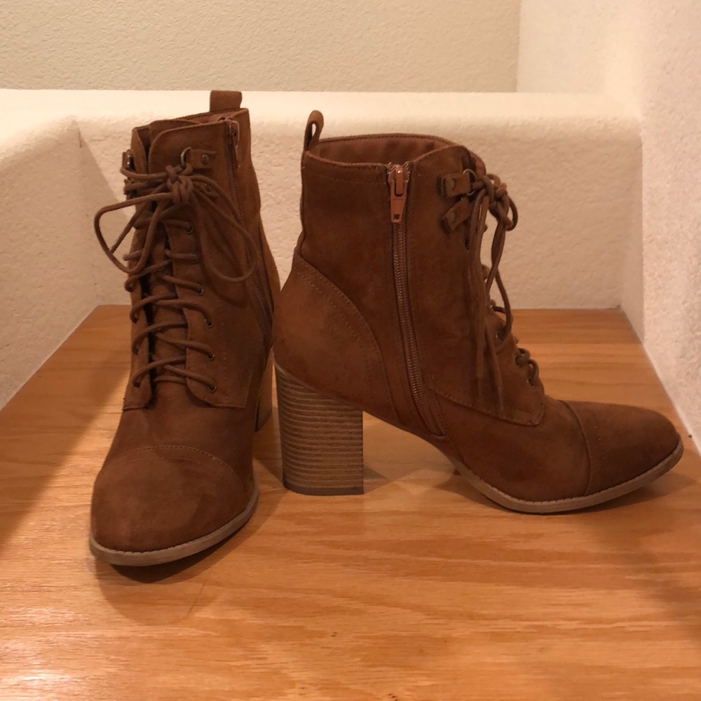 Brown cognac ankle booties F21 X2B stacked laces